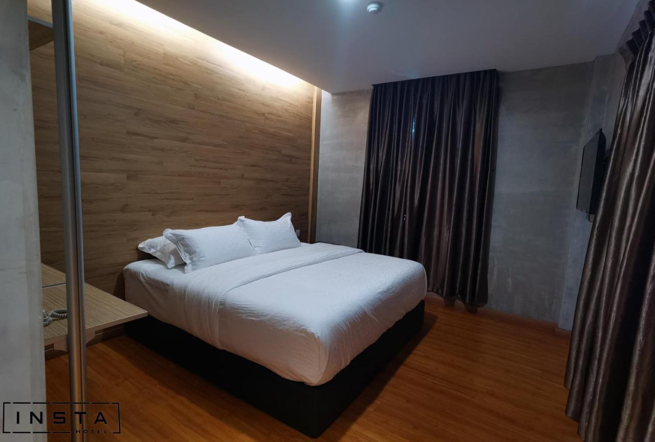 Insta Hotel Джохор Бахру Екстериор снимка